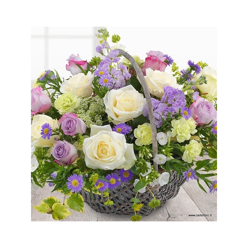 Panier de beaux tons de lilas..
