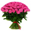 Grand bundle avec deux douzaines de roses roses