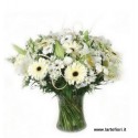 Combination of White flowers, rural