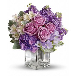 Cubo di vetro con bouquet  coll water