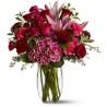 Combinazione di 12 rose rosse, gigli rosa,garofani rosa fiori d'arredo e verde complementare