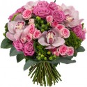 Rondo, rose, y la orquídea tonos de rosa y bayas verdes