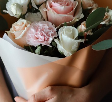 Regalare un bouquet di fiori: una piccola guida per la scelta
